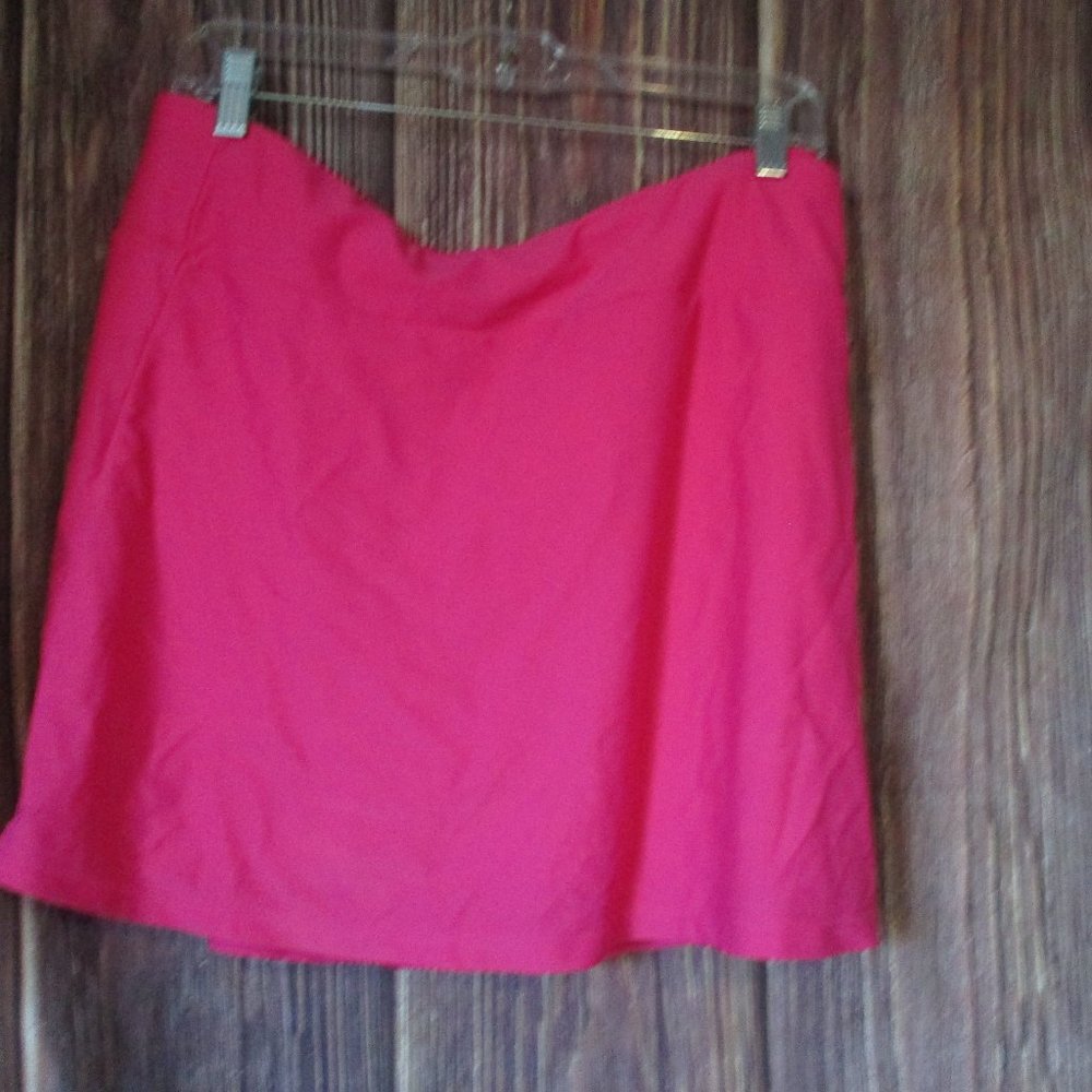 Modli 2x Plus size swim SKORT - HOT PINK swim skirt with shorts built in